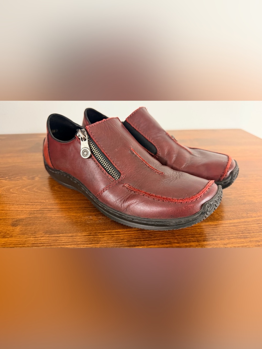 Rieker Celia Burgundy Red Leather Comfort Shoes Zip Accent EU 40- US 9 Excellent